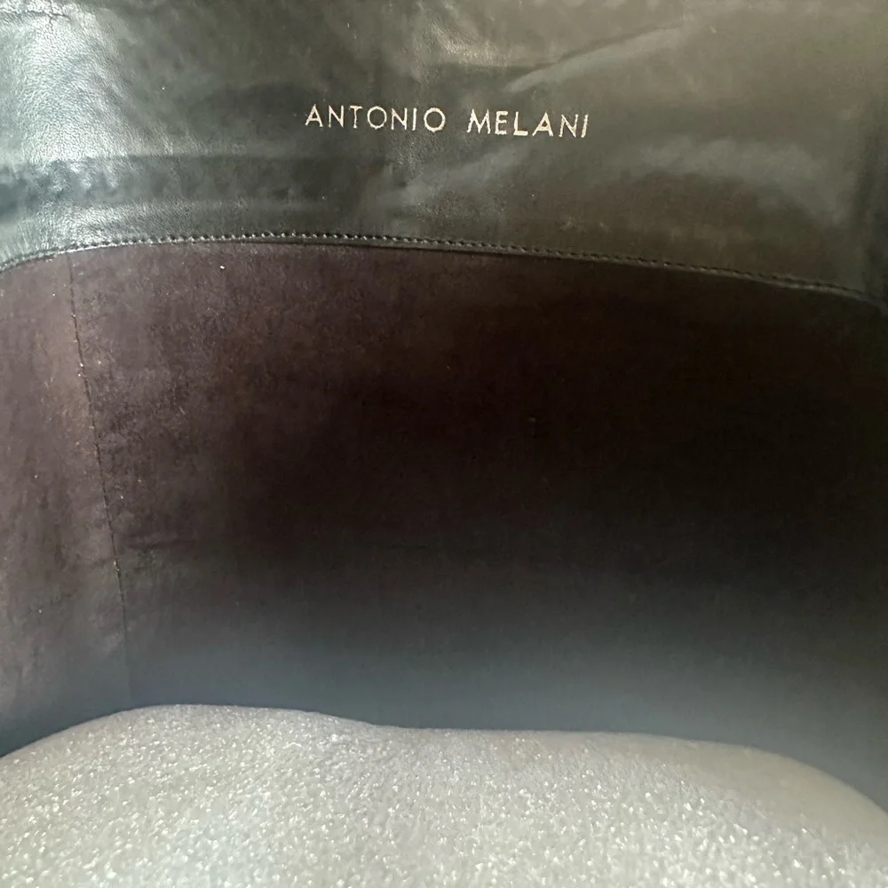 ANTONIO MELANI these sleek